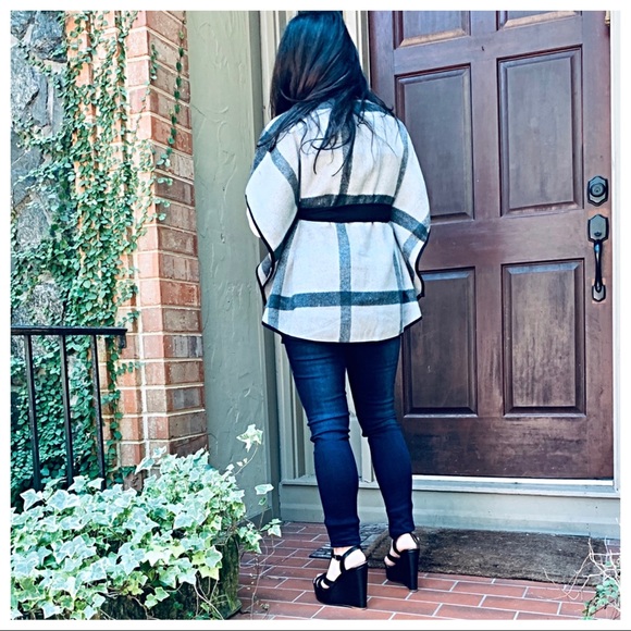 Plaid chic tie front pinch style vest - Picture 6 of 8